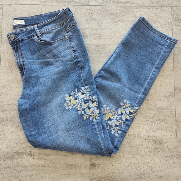 J. Jill Denim - J. Jill Women's Embroidered Weekender Straight Leg Medium Wash Denim Jeans 12